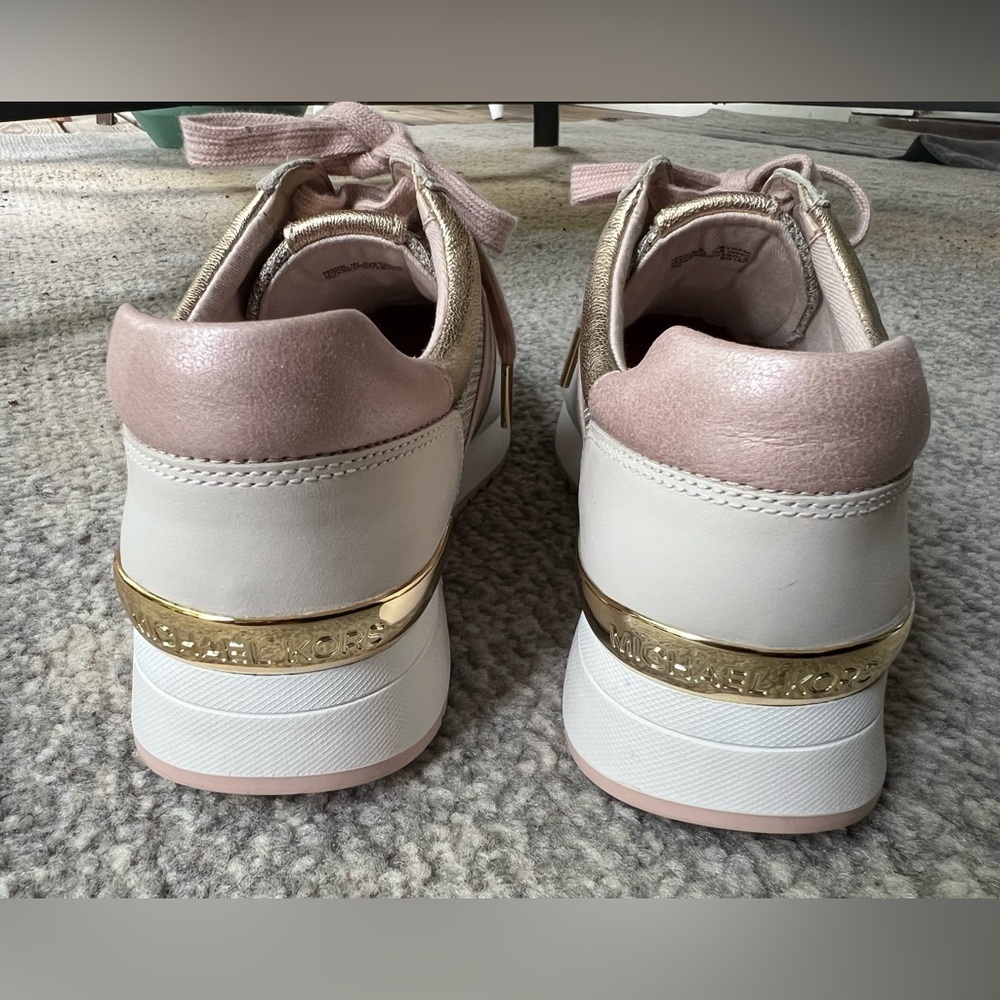Michael Kors Allie Leather Trainers Pink Gold Metallic size 8 NWOB - Picture 3 of 13